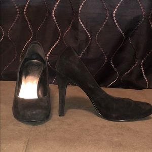 Jessica Simpson black suede heels